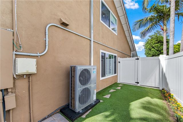 5622 Brighton, Huntington Beach, CA 92649