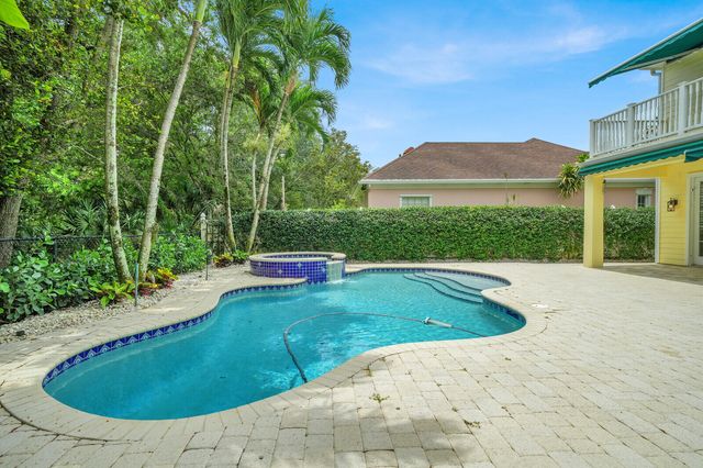221 Marlberry Circle, Jupiter, FL 33458