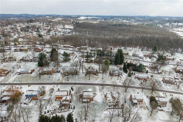 171 Fawn Valley Drive, Peters Twp, PA 15317