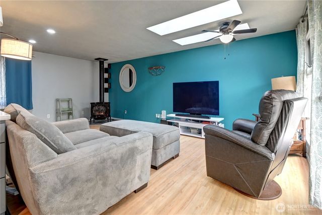 20406 52nd Avenue W, Lynnwood, WA 98036