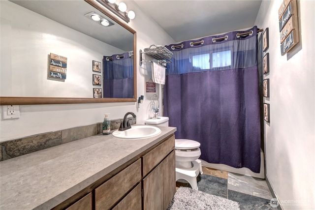 20406 52nd Avenue W, Lynnwood, WA 98036