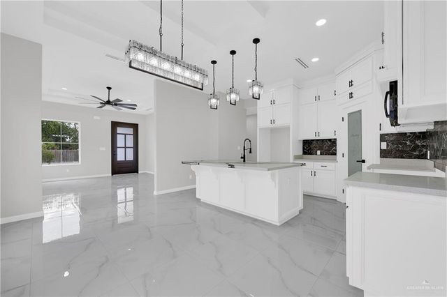 409 S 12th Street, Alamo, TX 78516