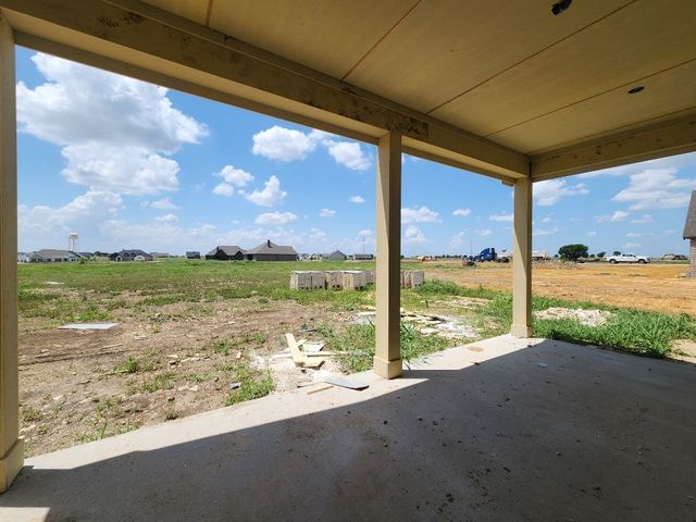 12417 Hornfels Drive, Krum, TX 76249