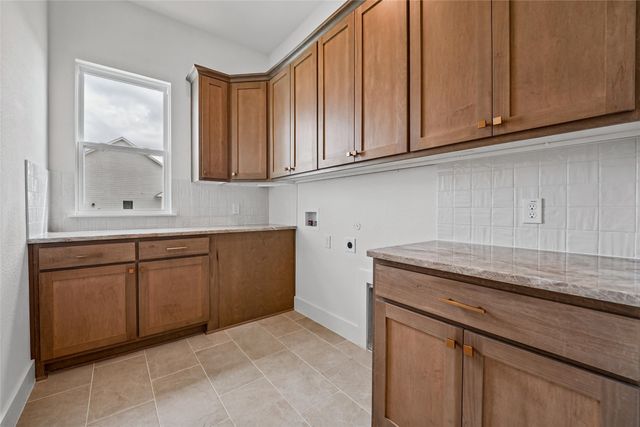 12417 Hornfels Drive, Krum, TX 76249