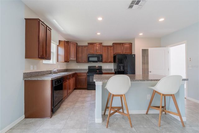 3621 KEARSNEY ABBEY CIRCLE, Dover, FL 33527