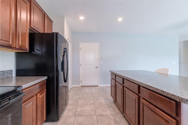 3621 KEARSNEY ABBEY CIRCLE, Dover, FL 33527