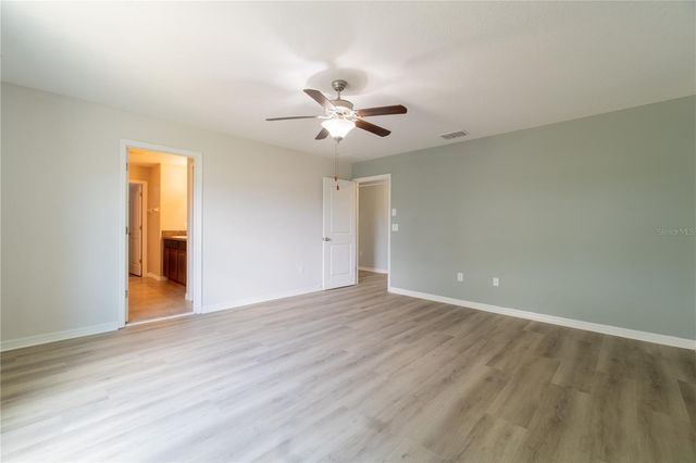 3621 KEARSNEY ABBEY CIRCLE, Dover, FL 33527