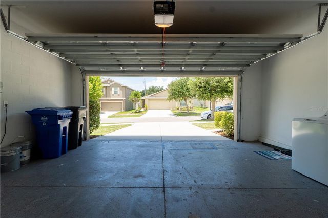 3621 KEARSNEY ABBEY CIRCLE, Dover, FL 33527