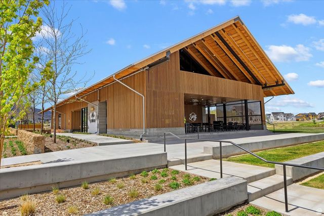 6216 W BIRCH RUN RD, South Jordan, UT 84009