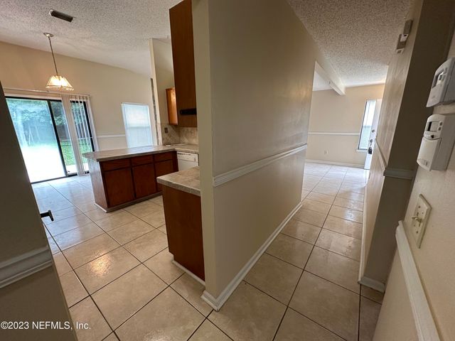 1127 COVE LANDING Drive, Jacksonville, FL 32233