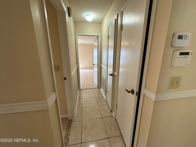 1127 COVE LANDING Drive, Jacksonville, FL 32233