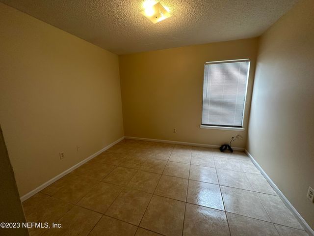 1127 COVE LANDING Drive, Jacksonville, FL 32233