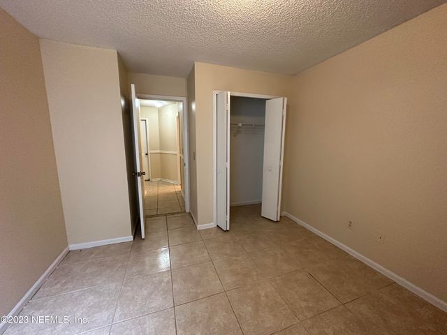 1127 COVE LANDING Drive, Jacksonville, FL 32233