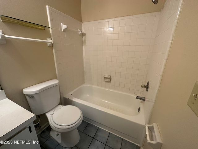 1127 COVE LANDING Drive, Jacksonville, FL 32233