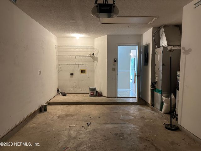 1127 COVE LANDING Drive, Jacksonville, FL 32233