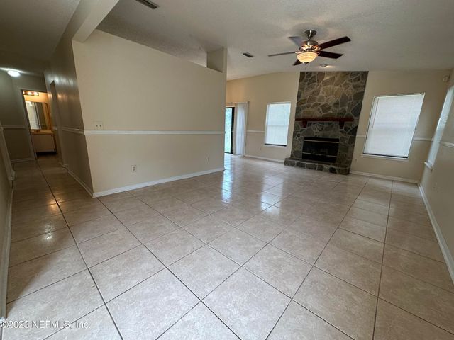 1127 COVE LANDING Drive, Jacksonville, FL 32233