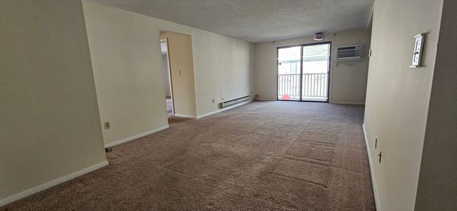 220 Bedford St 32, Bridgewater, MA 02324