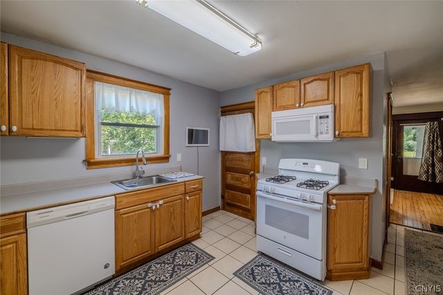 108 6th St Street, Salina, NY 13088