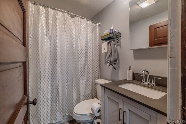 108 6th St Street, Salina, NY 13088