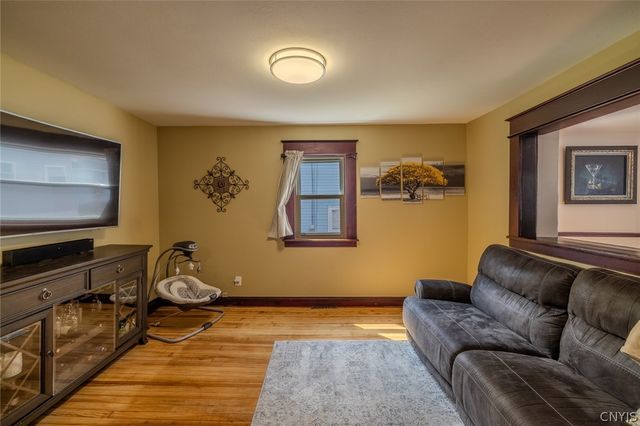 108 6th St Street, Salina, NY 13088