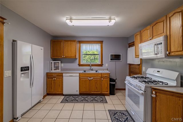 108 6th St Street, Salina, NY 13088