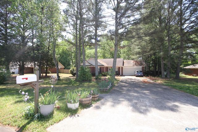 112 Silver Poplar Place, Harvest, AL 35749