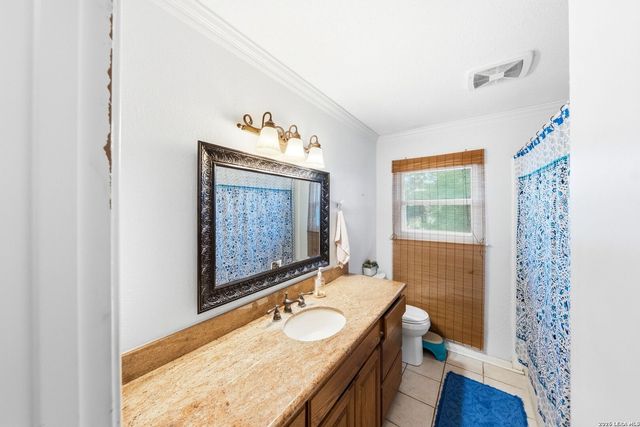 631 Briar Oak St, San Antonio, TX 78216