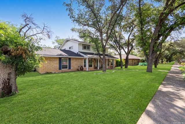 631 Briar Oak St, San Antonio, TX 78216