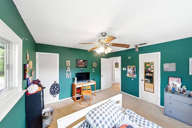 631 Briar Oak St, San Antonio, TX 78216