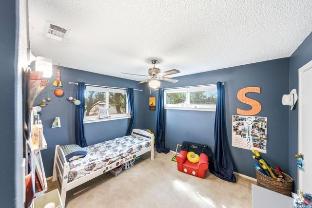 631 Briar Oak St, San Antonio, TX 78216