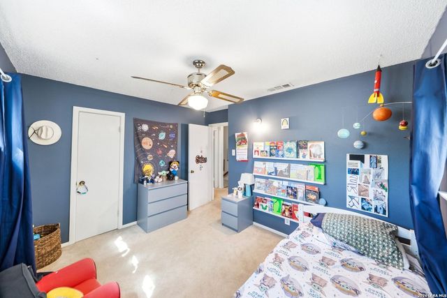 631 Briar Oak St, San Antonio, TX 78216