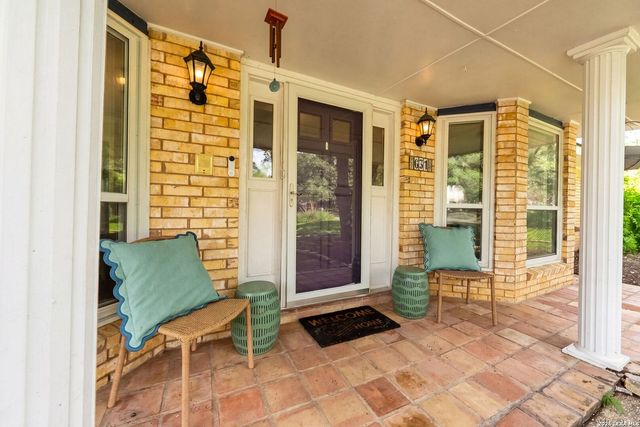 631 Briar Oak St, San Antonio, TX 78216