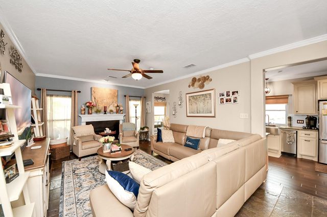 4502 Sienna Heights Court, Pasadena, TX 77505