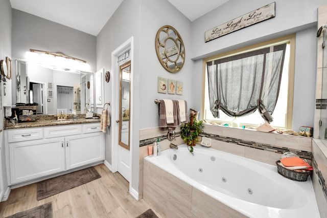 4502 Sienna Heights Court, Pasadena, TX 77505