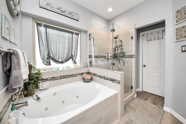 4502 Sienna Heights Court, Pasadena, TX 77505