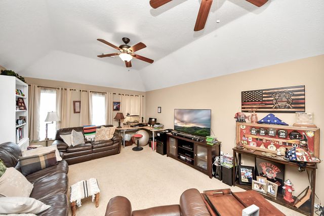 4502 Sienna Heights Court, Pasadena, TX 77505