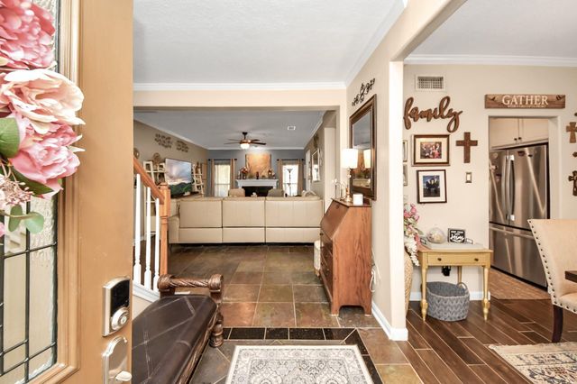 4502 Sienna Heights Court, Pasadena, TX 77505