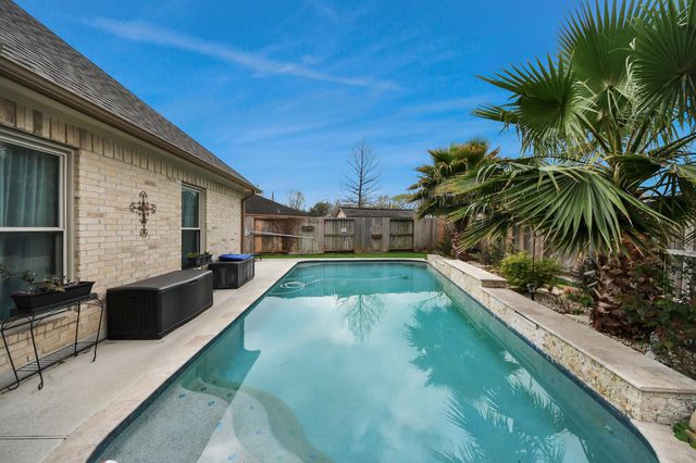 4502 Sienna Heights Court, Pasadena, TX 77505