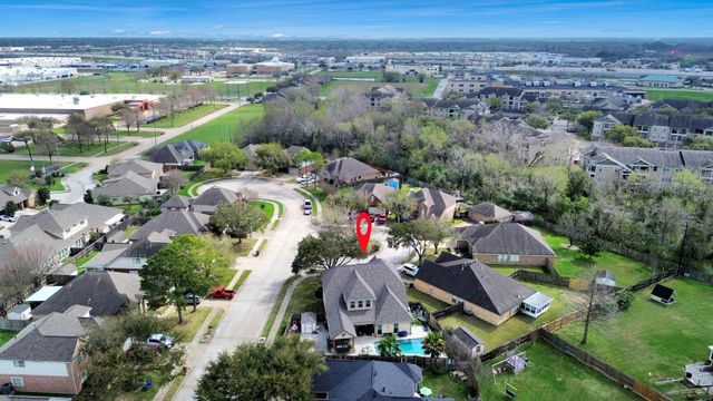 4502 Sienna Heights Court, Pasadena, TX 77505