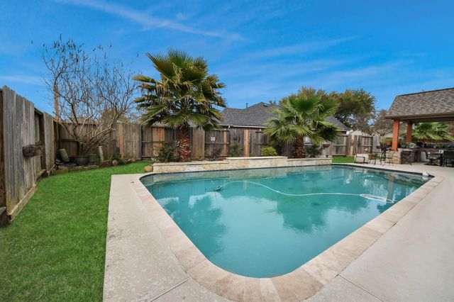 4502 Sienna Heights Court, Pasadena, TX 77505