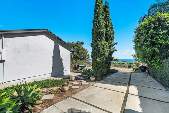 1285 Cortez Avenue, Laguna Beach, CA 92651