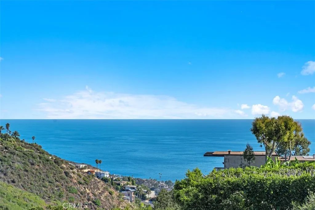 1285 Cortez Avenue, Laguna Beach, CA 92651