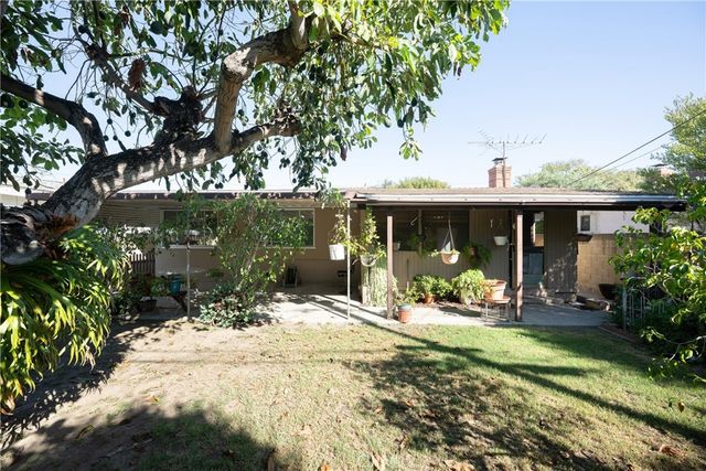 3303 Faust Avenue, Long Beach, CA 90808