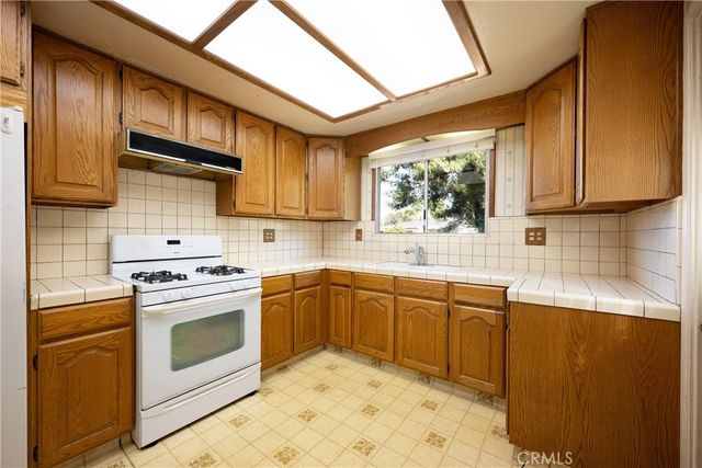 3303 Faust Avenue, Long Beach, CA 90808