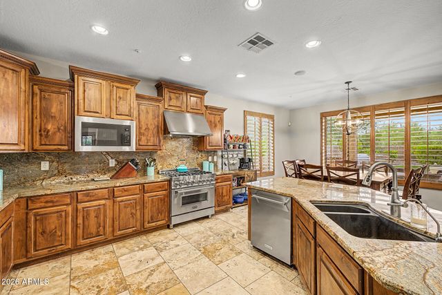 13050 W Chucks Avenue, Peoria, AZ 85383