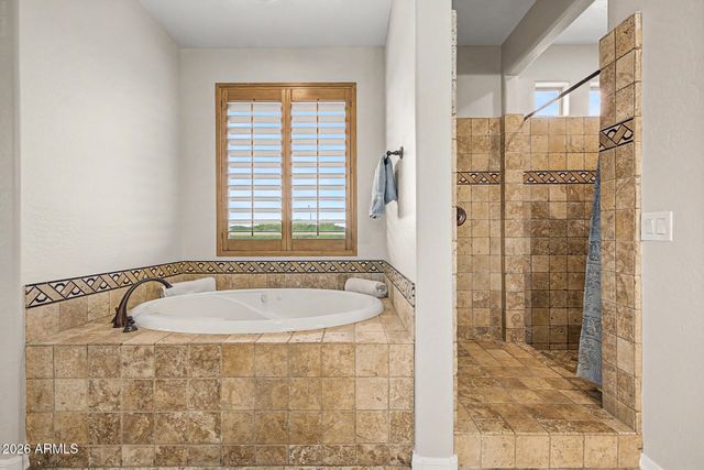 13050 W Chucks Avenue, Peoria, AZ 85383