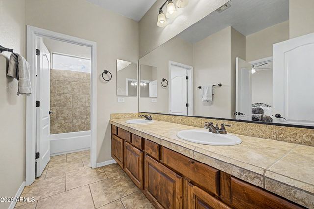 13050 W Chucks Avenue, Peoria, AZ 85383