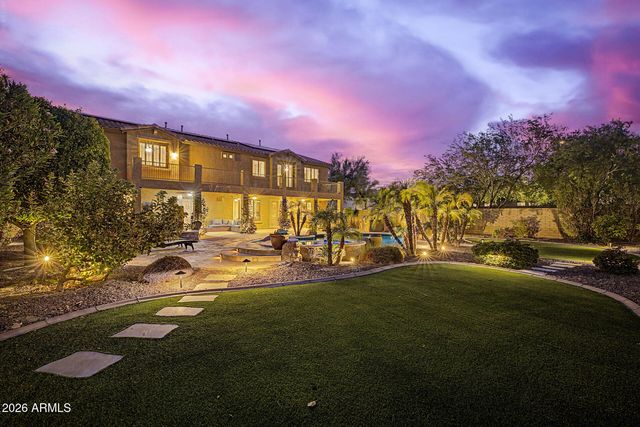 13050 W Chucks Avenue, Peoria, AZ 85383