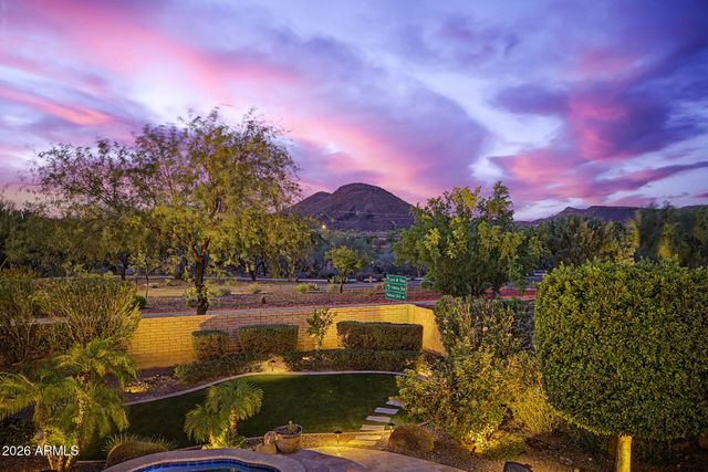 13050 W Chucks Avenue, Peoria, AZ 85383