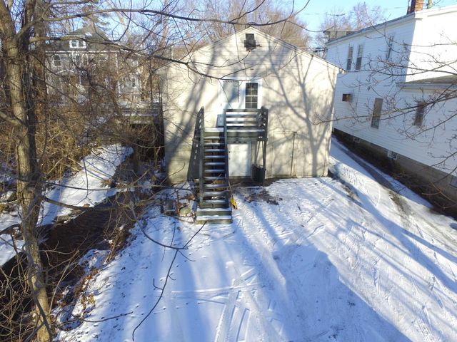32 South Avenue, Derry, NH 03038